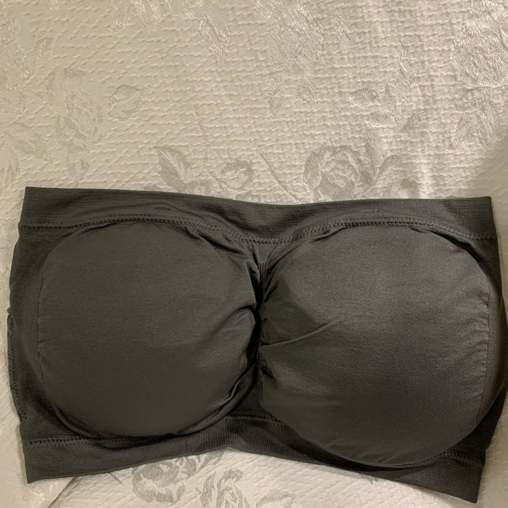 Zenana NWOT plus sized lined convertible strapless wireless bra